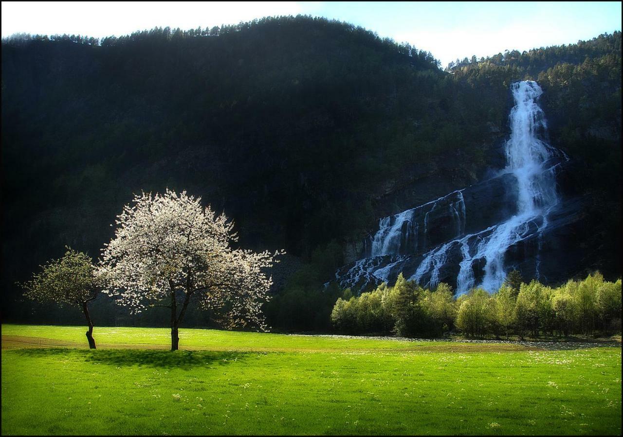 Husnes Sentrum Hotell Kültér fotó